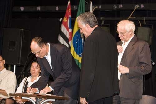 Foto: Visita do Ministro da Cultura ao projeto Arte no Dique