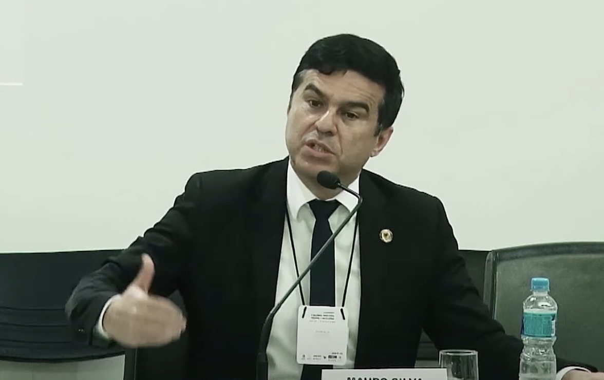 Foto: Autoridades e especialistas no seminário 