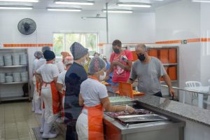 Bom Prato completa dois anos em Cubatão com mais de 500 mil refeições servidas