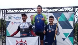 Irmãos de Santos brilham no Brasileiro de Canoa Havaiana