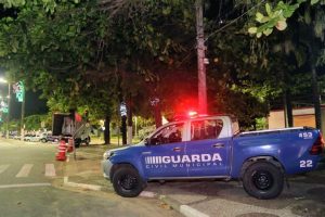 Sem queima de fogos e comércio na orla, Santos reforça segurança na virada do ano