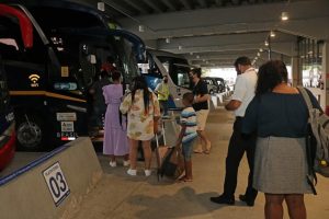 Rodoviária de Santos tem movimento crescente neste fim de ano