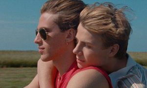 Drama francês “Verão de 85” é exibido no Cine Arte de Santos