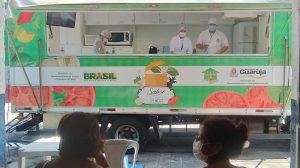 Ação em Guarujá ensina preparar receitas com aproveitamento integral dos alimentos