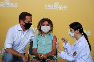 Informações falsas continuam atrapalhando enfrentamento da pandemia