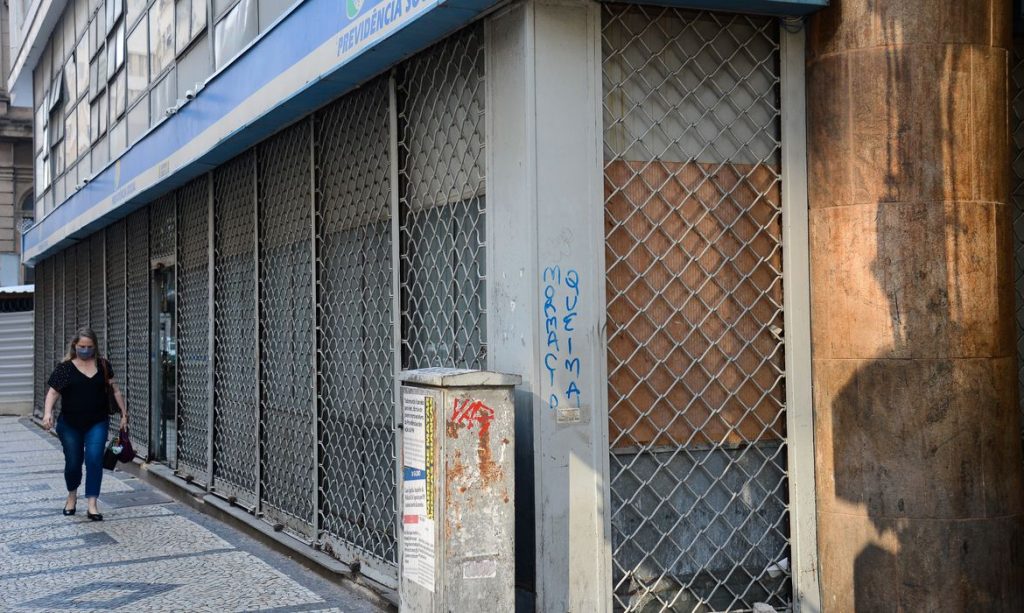 Com aumento de casos de covid-19, INSS suspende temporariamente perícias médicas