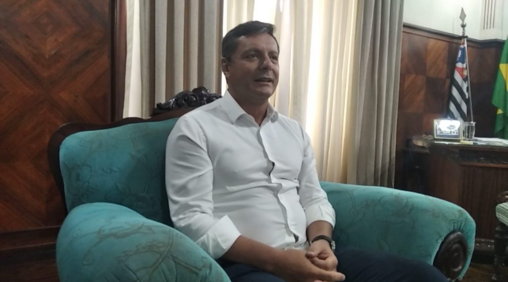 “Meu compromisso é administrar com  seriedade, transparência e muito trabalho”, diz Rogério Santos