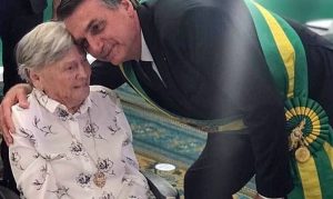 Mãe de Jair Bolsonaro morre aos 94 anos