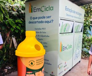 Guarujá promove conscientização sobre descarte de óleo de cozinha usado