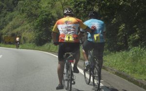 Ciclistas de Guarujá pedalam em Romaria até Aparecida do Norte