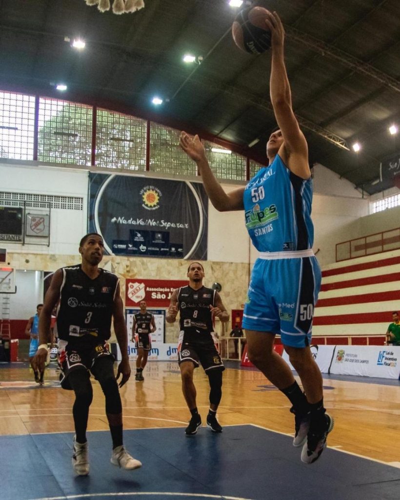Basquete masculino de Santos estreia na Copa São Paulo