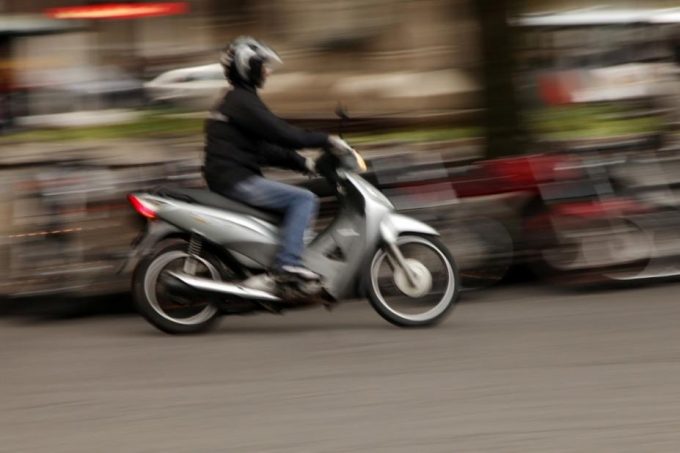 Campanha em Santos vai sensibilizar motociclistas para a direção segura