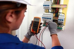 Santos abre cursos de construção civil para mulheres
