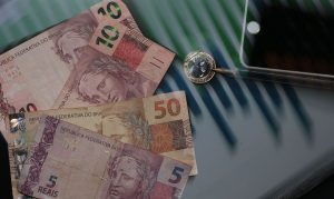 Mercado aumenta projeção do PIB para 2024