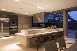 Espaços gourmet: a solução para transformar sua cozinha ou varanda