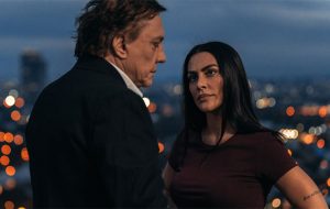 Avant-première do filme ‘Me tira da mira’ terá presença de Cleo Pires em Santos