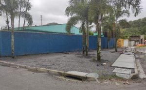 Praça com playground substituirá área de descarte irregular na Área Continental de Santos