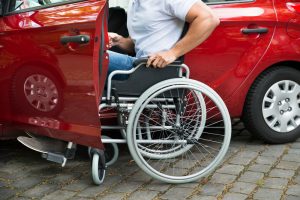 Motorista com deficiência pode pedir isenção do IPVA no estado de São Paulo