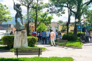 Cubatão promove walking tour pelo Centro