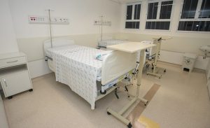 SP tem a menor média móvel de óbitos por covid-19 desde pico da Ômicron