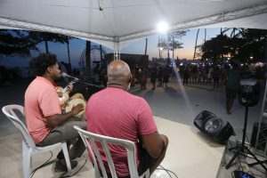 Guarujá tem programação musical no fim de semana