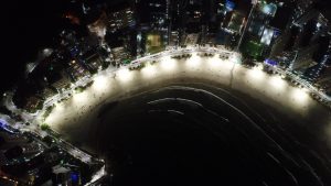 Guarujá irá apagar iluminação da Praia das Astúrias durante a madrugada