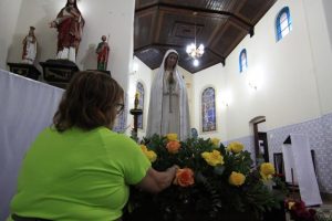 Zona Noroeste, em Santos, celebra dia de Nossa Senhora de Fátima