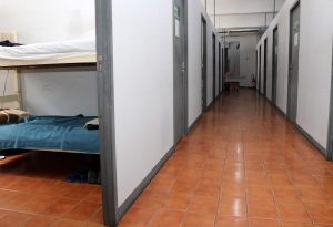 Com previsão de frio, Santos amplia vagas de abrigos e intensifica abordagens nas ruas