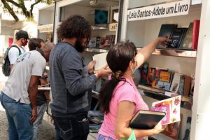 Projeto em Santos distribui gibis e livros nesta semana