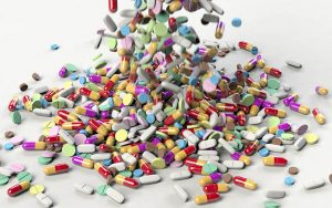 Uso inadequado de remédios aumenta na pandemia