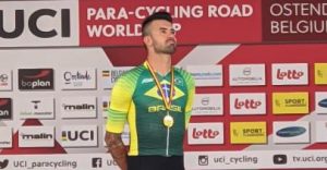 Atleta de Santos vence etapa da Copa do Mundo de paraciclismo na Bélgica