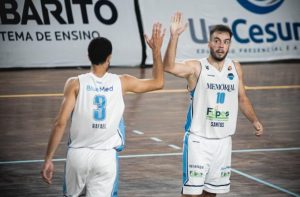 Basquete de Santos vence Pinda pela Copa São Paulo