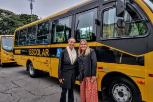 São Vicente recebe ônibus escolar adaptado para pessoas com mobilidade reduzida