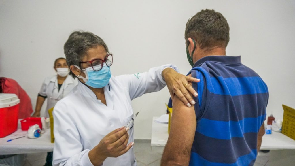 Bairros de Bertioga recebem Corujão da Vacinação nesta semana