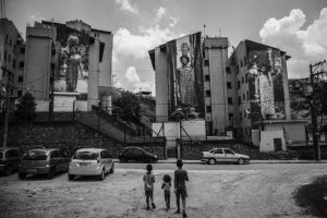Projeto leva mural gigante ao Centro de Cubatão