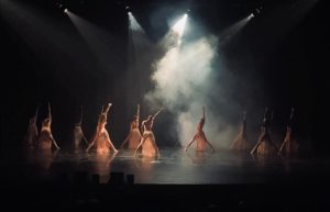 Cia Santista de Dança fará intervenções artísticas na orla do Embaré