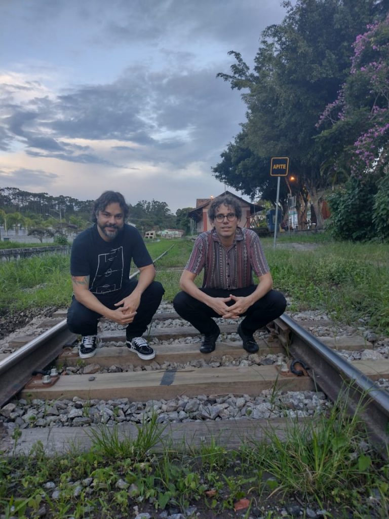 ‘Herdeiros’ do Clube da Esquina se apresentam em Santos