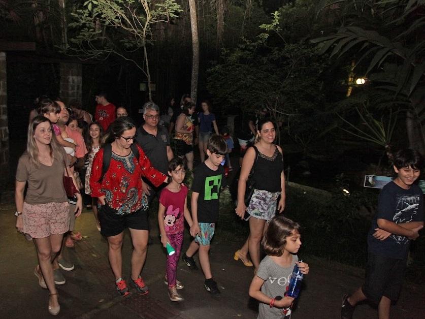 Orquidário de Santos abre inscrições para cursos de férias e passeios noturnos