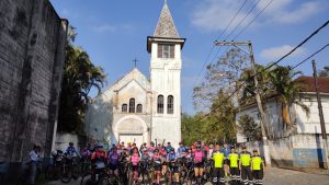 Grupo de cicloturismo de Campinas visita Cubatão