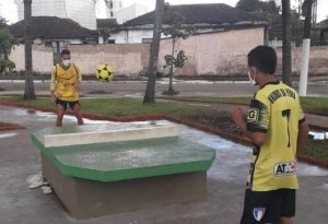 Praça em Santos terá playground revitalizado e ganhará futmesa