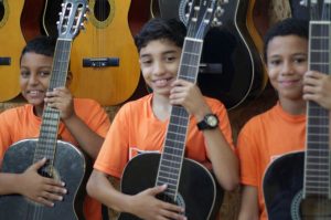 Cubatão Sinfonia na Escola abre inscrições para aulas gratuitas de música e dança