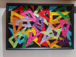 Mostra reúne obras de artistas vicentinos no Shopping Brisamar