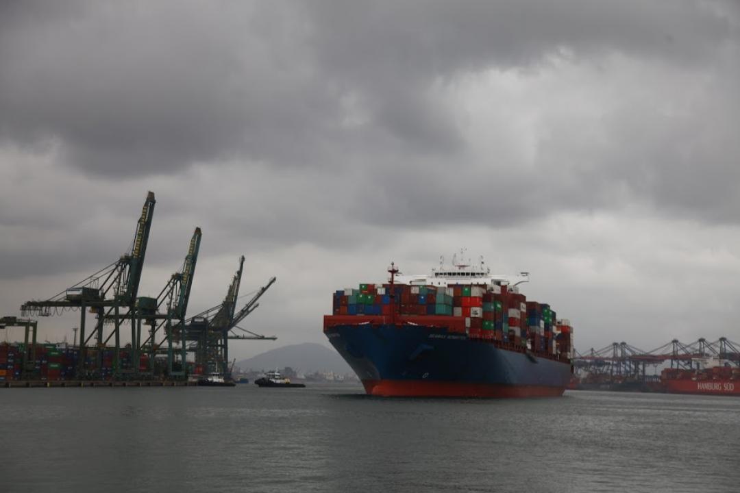Grandes navios de cargas: Fontes de riscos e suas responsabilidades | Jornal da Orla