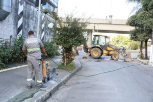 Obras vão melhorar drenagem em rua da Zona Noroeste de Santos
