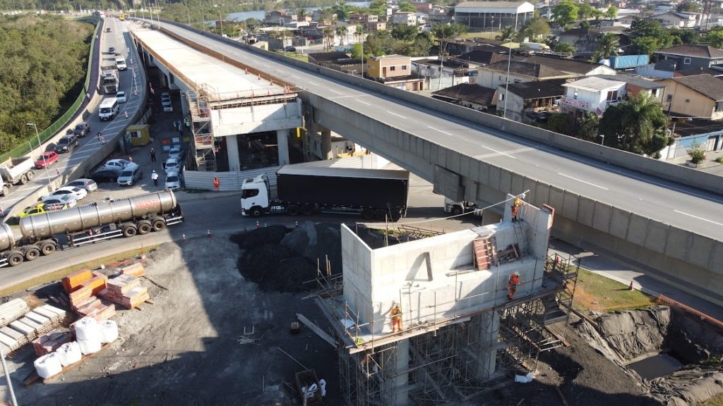Obras do novo viaduto na Zona Noroeste devem ser entregues em março de 2023