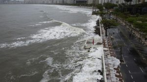 Tempo instável e possibilidade de ressaca marcam início da Primavera em Santos