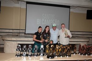 Santos celebra bicampeonato dos Jogos Regionais
