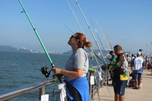 Domingo tem Torneio de pesca no Deck do Pescador em Santos