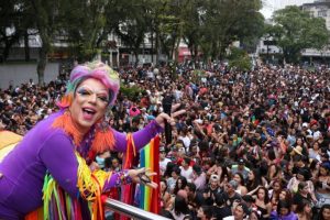 Saiba como participar da Parada LGBT+ de Santos com segurança
