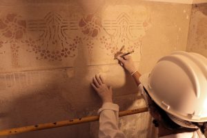 Revitalização no Outeiro de Santa Catarina em Santos traz de volta pinturas originais